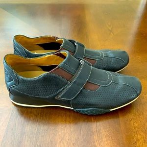 Cole-Haan-Nike-Air-Estadio-Strap-II-Sneaker-